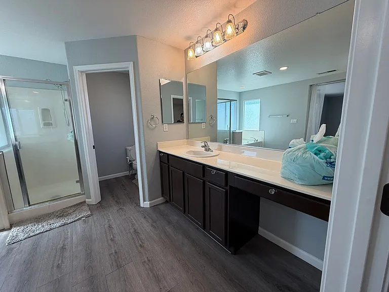 5418 Halas Ct — Photo 17