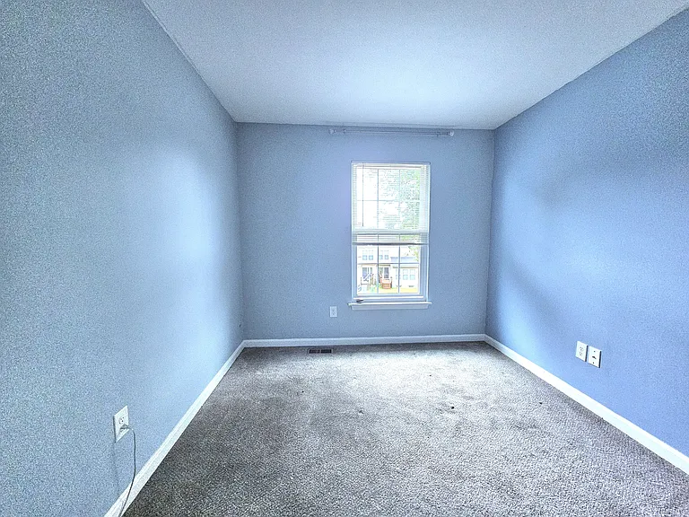 251 Hunters Run Ter — Photo 26