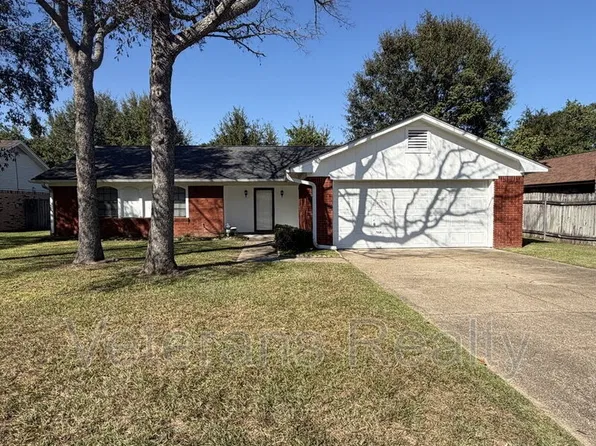 2078 Camp Wilkes Rd, Biloxi, MS 39532