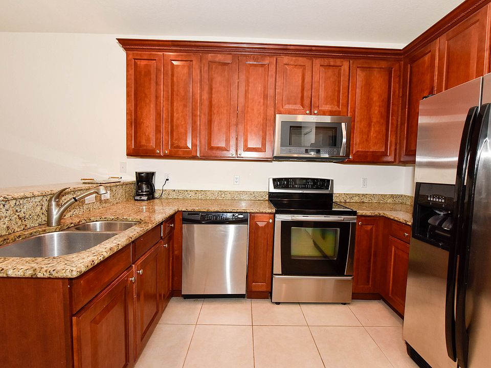1st image of 116 W Royal Palm Cir APT 104