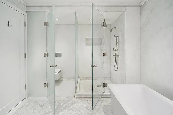 Rented by Douglas Elliman | media 17