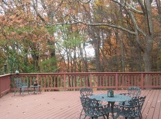 2210 Mockingbird Dr, Harrisburg, PA 17112