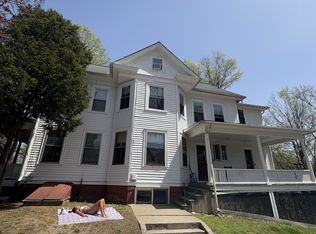 675 Main St #3, Amherst, MA 01002