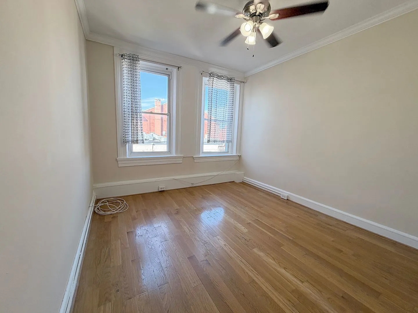 1318 Eutaw Pl — Photo 2