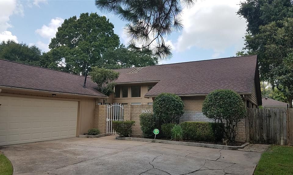 1st image of 9022 Chesney Downs Dr
