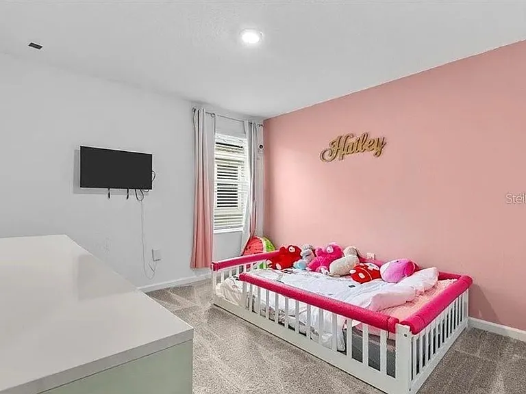 570 Jett Ln — Photo 23