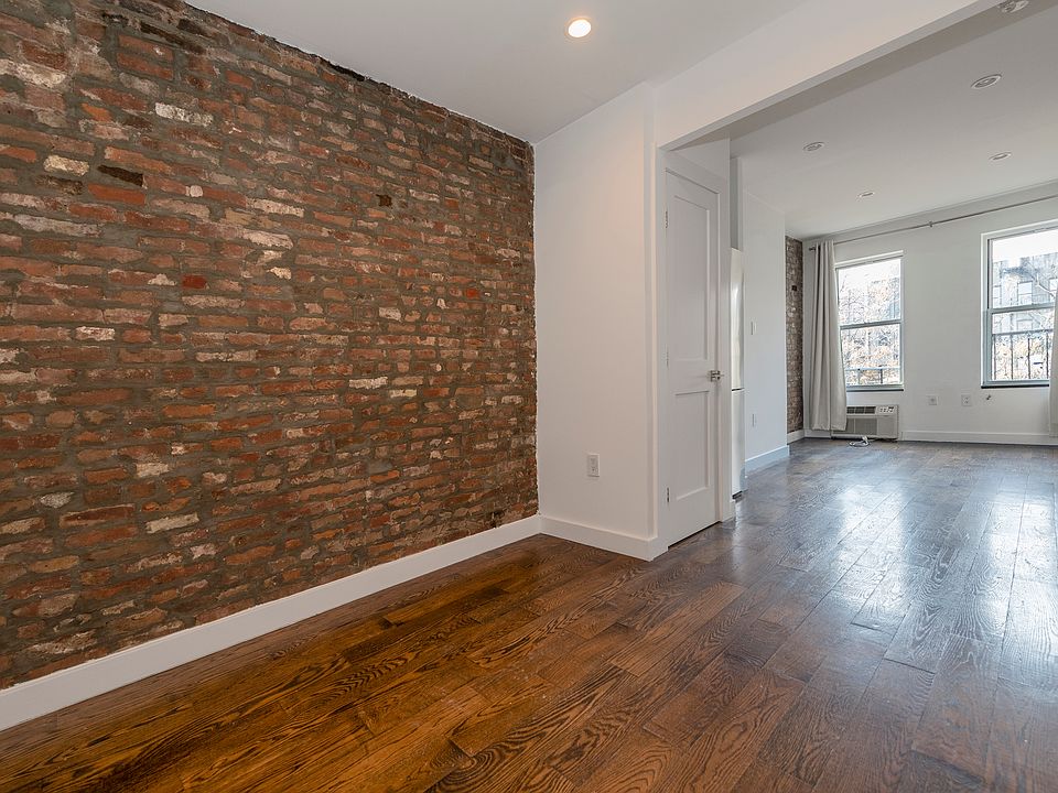 2nd image of 225 E 5th St #5C