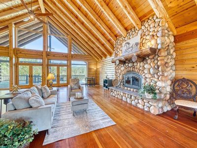 15401 Zinfandel Ln, Grass Valley, CA, 95945