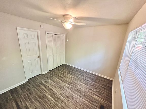 4th image of 2110 Golf Terrace Dr APT B