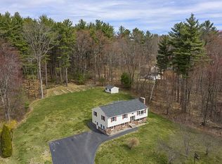 10 Franklin Dr, Tyngsboro, MA 01879