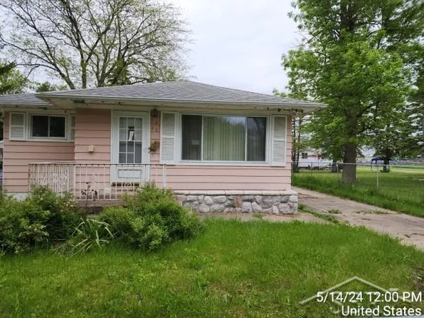 1215 Hiland St, Saginaw, MI 48601