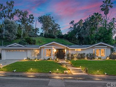 5152 Dumont Pl Woodland Hills Ca 91364 Zillow