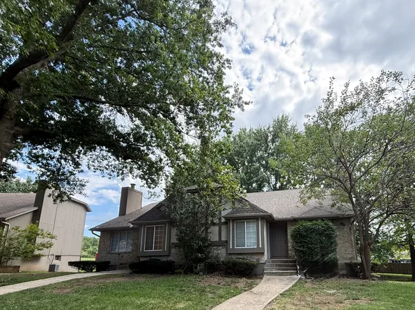 1220 NW Village Dr #1220, Blue Springs, MO 64015