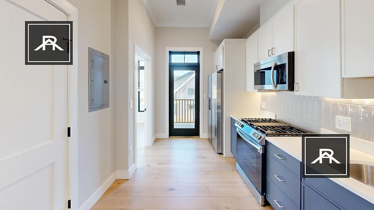 Building Photo - 159 Everett St #203