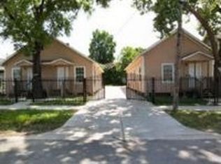 6904 Avenue E, Houston, TX 77011
