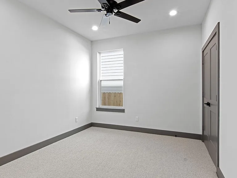 4805 Paula St #A — Photo 34