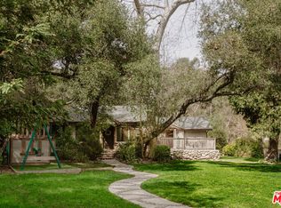 1290 Oakwood Dr, Topanga, CA 90290