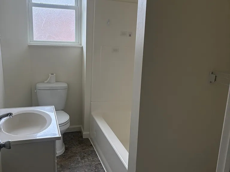 2301 E Albert St — Photo 5