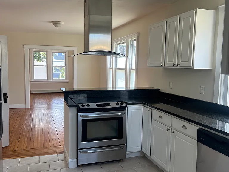 2 Bedlow Ave #1 — Photo 6