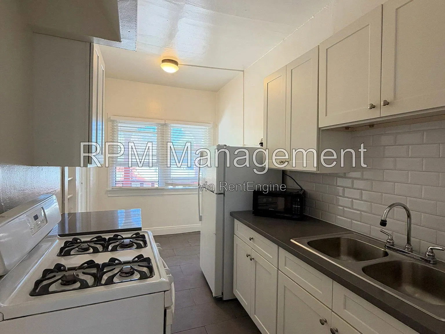 1 bed, 1.0 bath, $2,075 — Photo 3