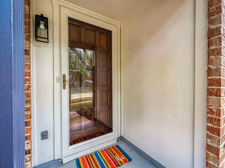16810 Sweno Ct — Photo 4