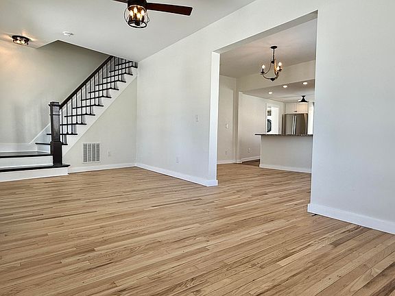 4th image of 45 Church St