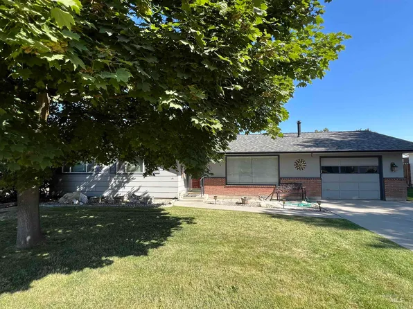611 SW 2nd St, Fruitland, ID 83619