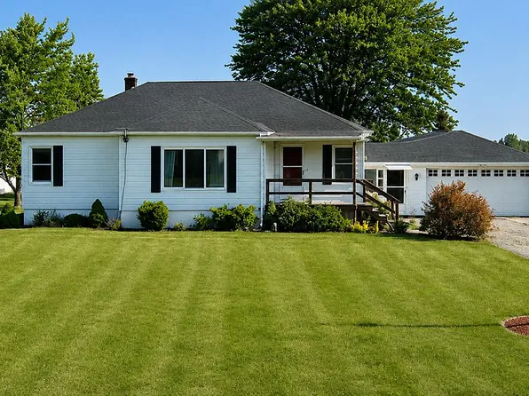 1762 W Beaver Rd, Auburn, MI 48611
