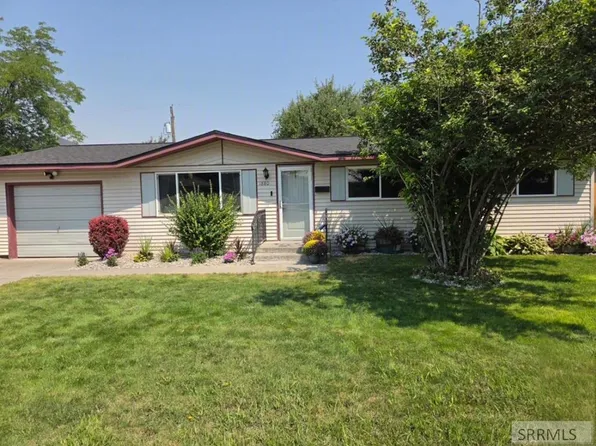1880 Carmel Dr, Idaho Falls, ID 83402