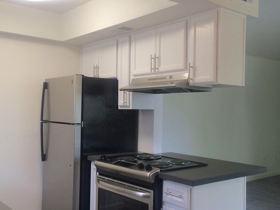 1st image of 1227 S Dorsey Ln APT 101