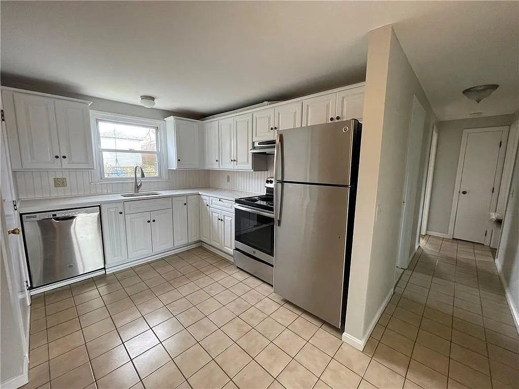 2 bed, 950 sqft, $2,600 — Photo 3