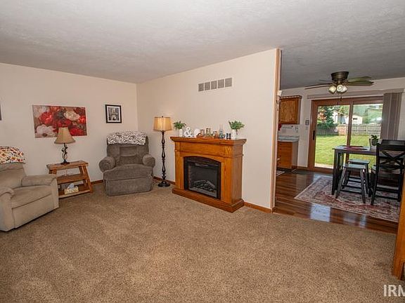 4th image of 53831 Kershner Ln