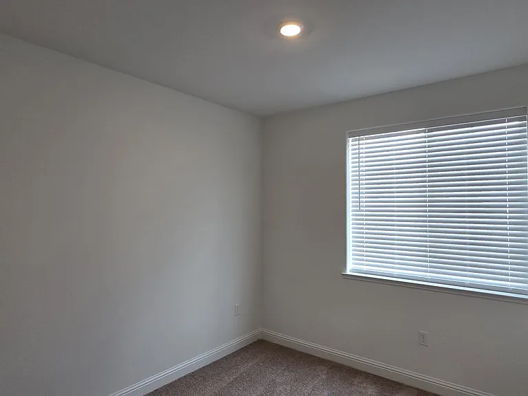 1505 Harvard Way — Photo 12