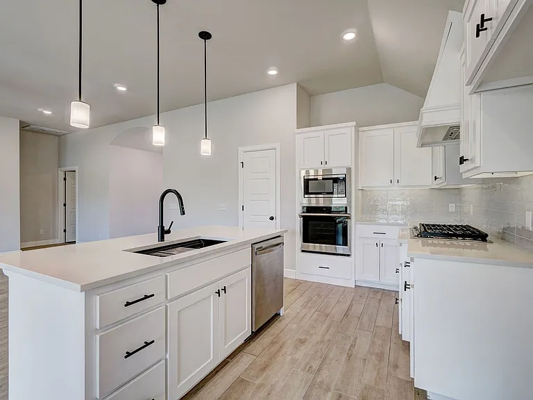 19804 Canning Ct — Photo 15