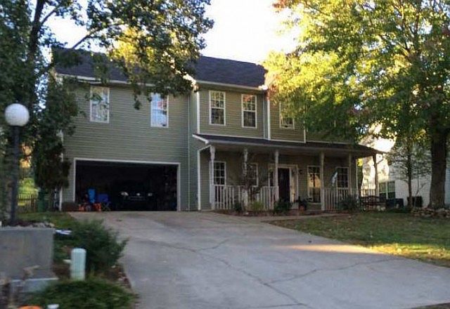 1st image of 8807 Brucewood Ln