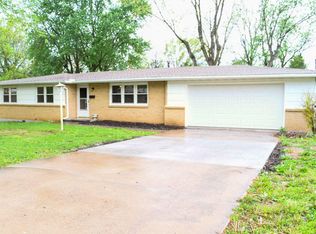 1214 7th Street, Monett, MO 65708