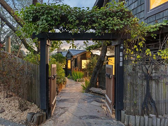 2nd image of 160 Crest Road