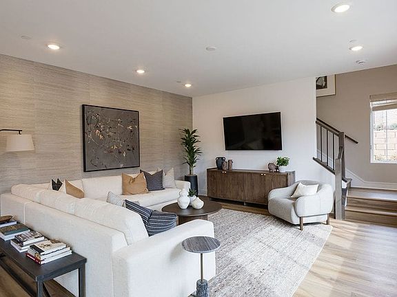 702 Miravar Place
