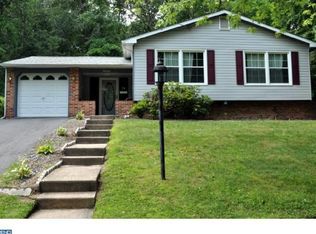14 Nottingham Way, Turnersville, NJ 08012