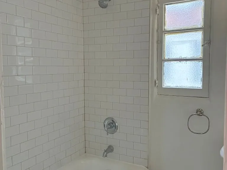 2112 E 1st St #42 & 44 — Photo 5