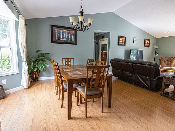 4th image of 4260 Candlewood Dr