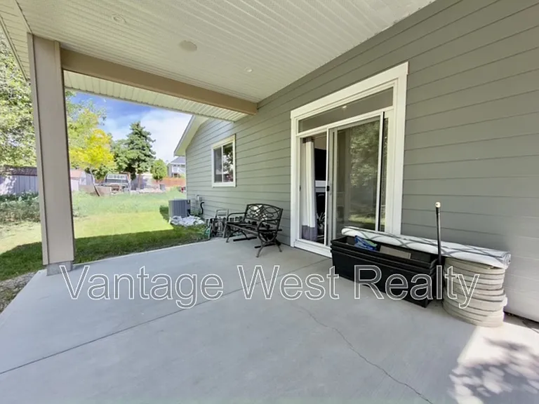 158 Cariboo Rd — Photo 15