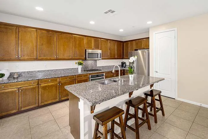 74116 Imperial Ct E — Photo 13