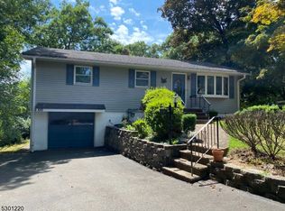 100 Old Homestead Rd, Wayne, NJ 07470