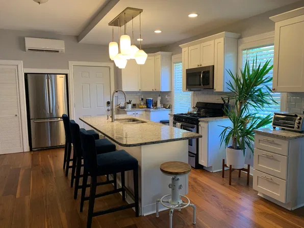 132 Congress Ave #1, Providence, RI 02907