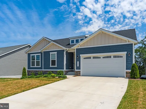 132 Triangle Ct, Winchester, VA 22602