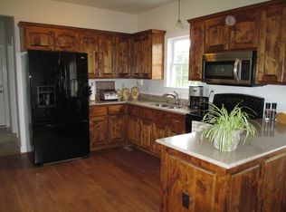 20680 River Rd, Sutherland, VA 23885