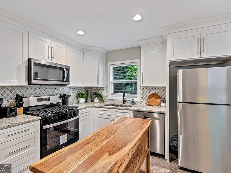 3590 Ponderosa Ln — Photo 6