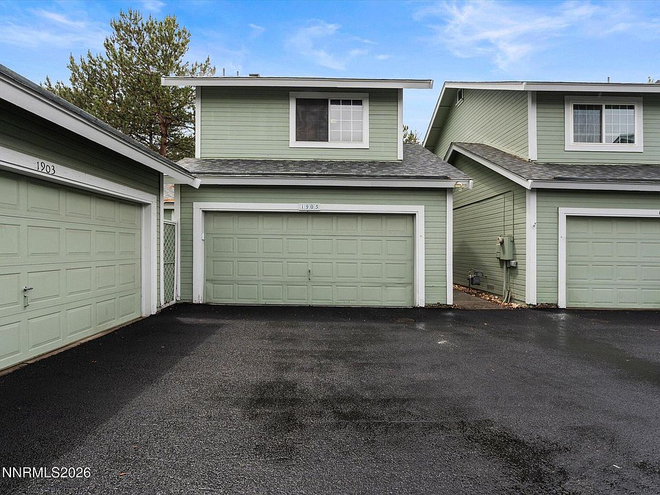 1st image of 1905 E Minaret Cir