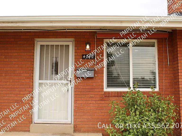 4042 S Porter Ave — Photo 3
